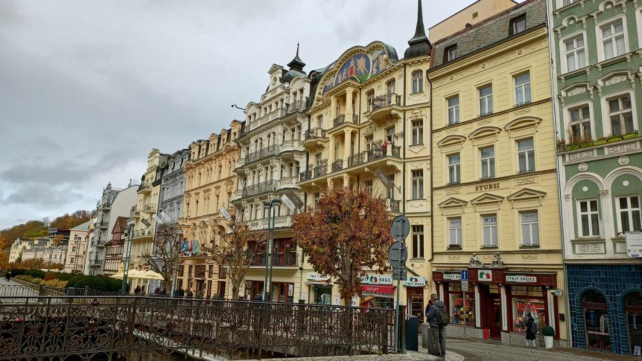 Apartments Stubsi With Colonnade View Karlsbad Eksteriør billede