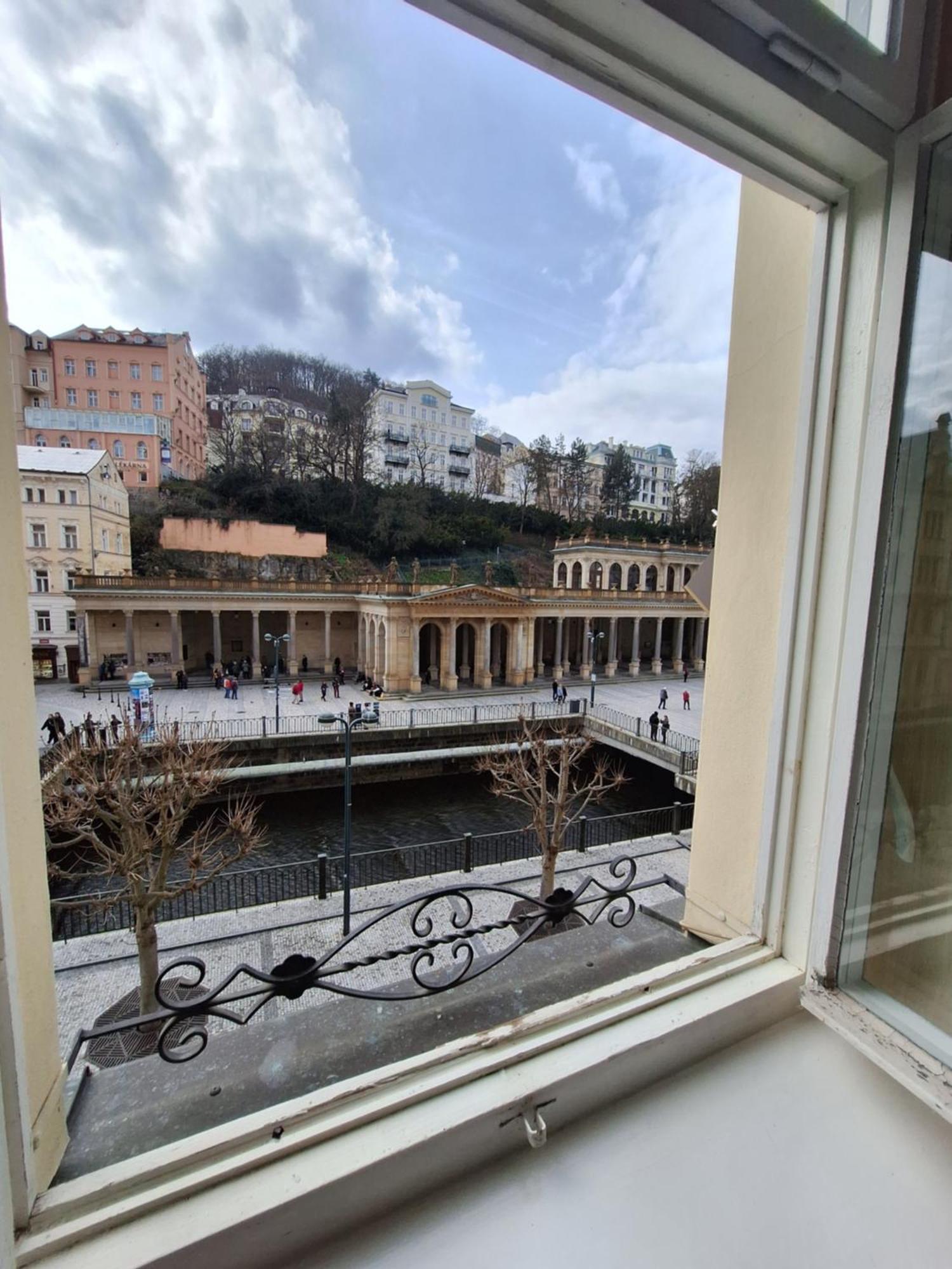 Apartments Stubsi With Colonnade View Karlsbad Eksteriør billede